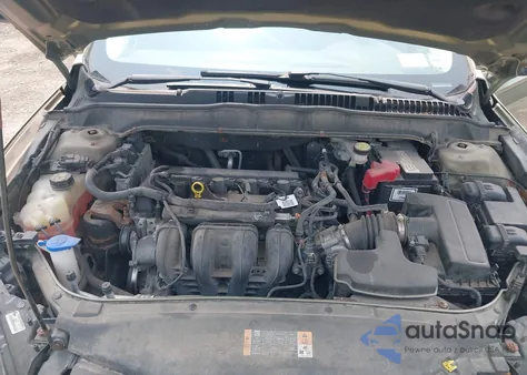 2013 Ford Fusion S z USA, uszkodzony, nr VIN 3FA6P0G7XDR181144